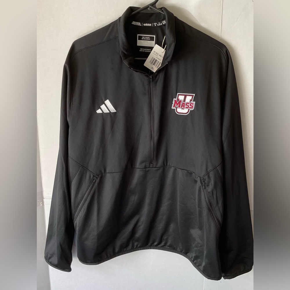 University of Mass aeroready  Adidas Black Performance Jacket 1/4 zip XL women